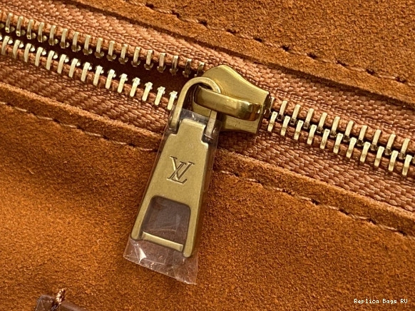 Affordable Twist-27*19*9CM LOUIS Soft VUITTON 0713